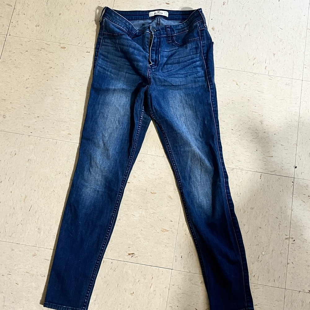 Hollister jeans